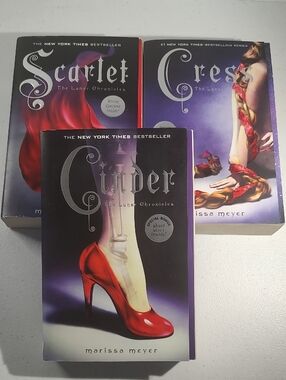 The Lunar Chronicles By Marissa Meyer Lot Of First 3 Books In Good Condition